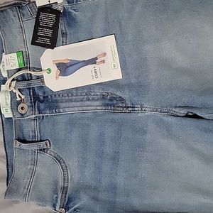 RE generation by celebrity pink Jeans